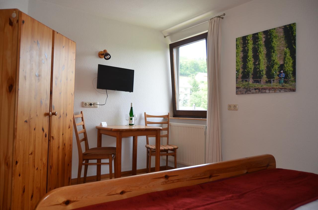 Couette-café Weingut H. Gindorf 3*