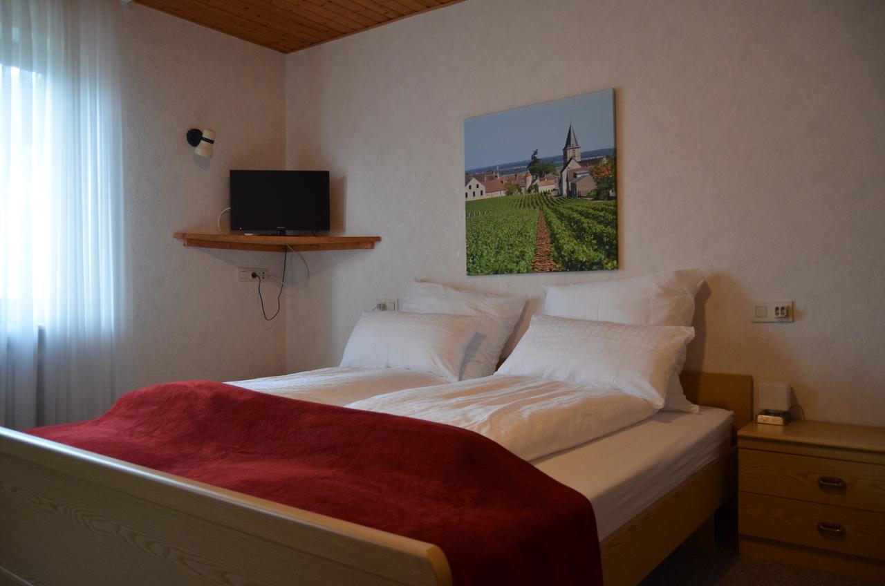 Couette-café Weingut H. Gindorf Lieser
