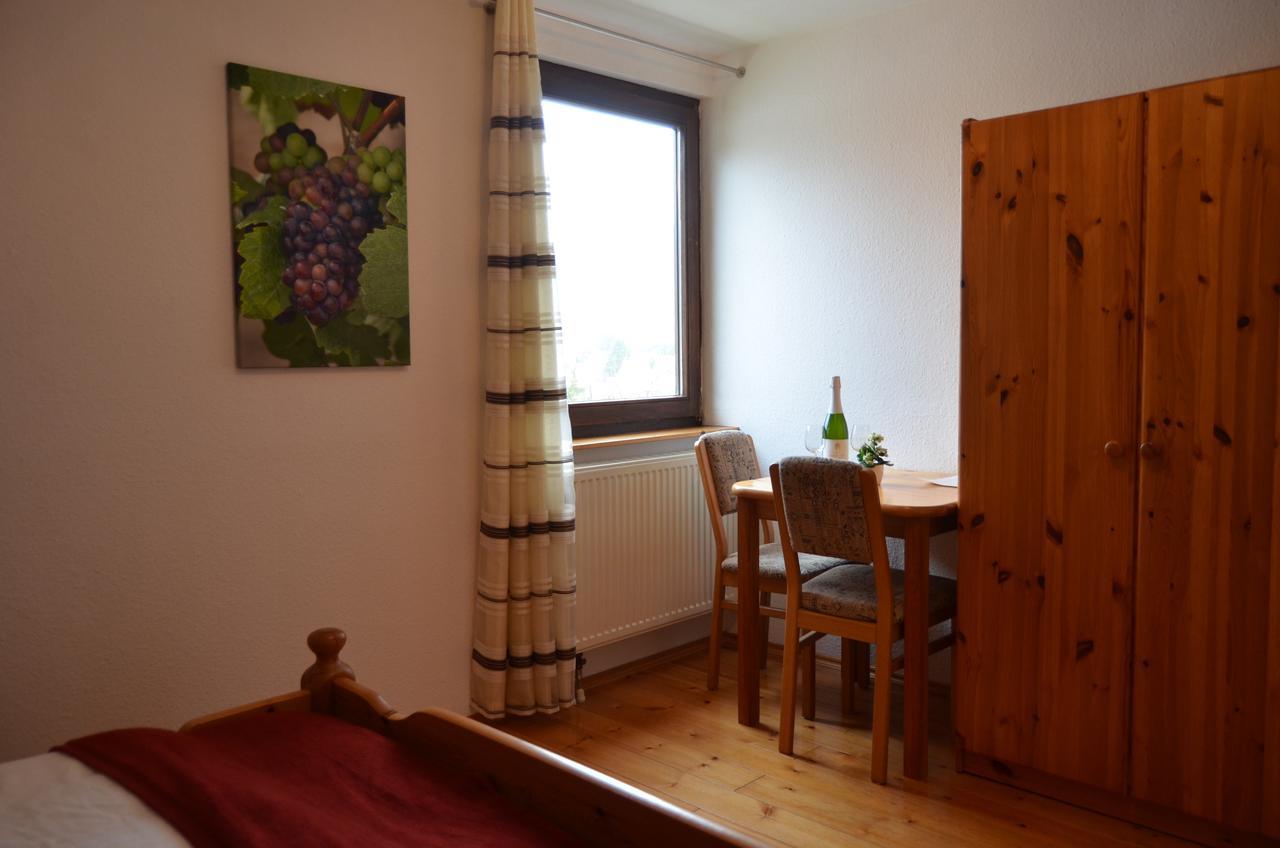 Couette-café Weingut H. Gindorf 3*